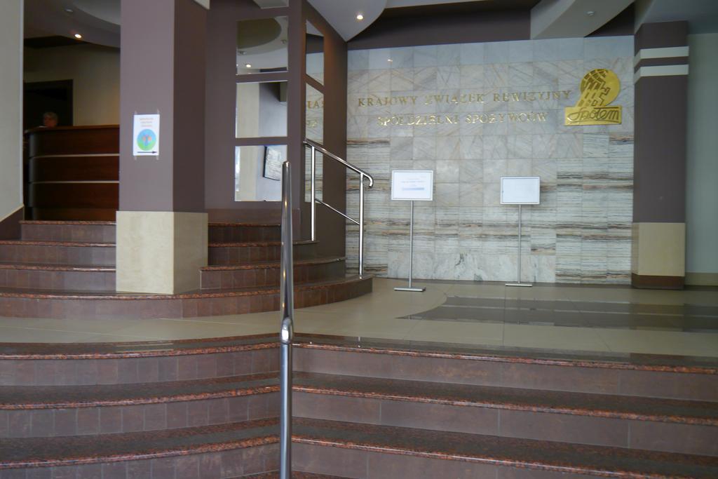 Centrum Szkoleniowo-Konferencyjne Spolem ワルシャワ エクステリア 写真